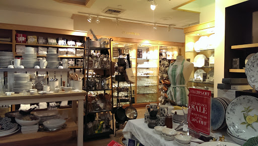 Kitchen Supply Store «Williams-Sonoma», reviews and photos, 142 S Lake Ave, Pasadena, CA 91101, USA