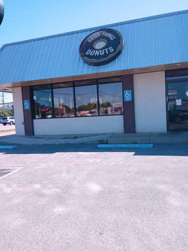 Donut Shop «Good Things Donuts», reviews and photos, 625 Eglin Pkwy NE, Fort Walton Beach, FL 32547, USA