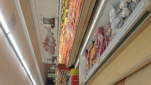 Grocery Store «Foodland», reviews and photos, 18880 W 8 Mile Rd, Southfield, MI 48075, USA