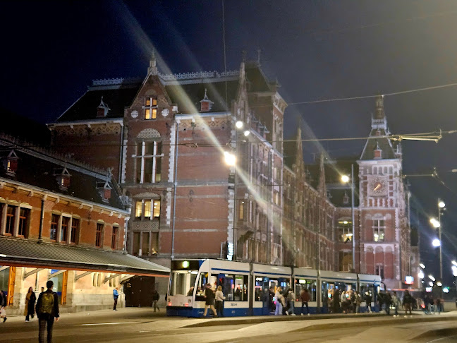 https://www.regus.com/nl-nl/netherlands/amsterdam/ns-international-amsterdam-central-3935?utm_source=google_uberall&utm_medium=places&utm_campaign=uberall&utm_content=uberall