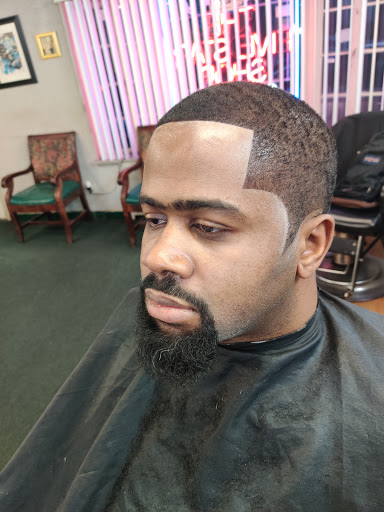 Barber Shop «The Five Star Barbershop», reviews and photos, 207 Long Ln, Upper Darby, PA 19082, USA