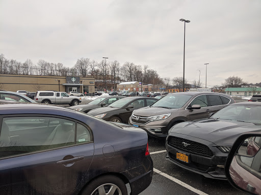 Shopping Mall «Berkshire Shopping Center», reviews and photos, 67 Newtown Rd, Danbury, CT 06810, USA