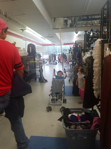 Thrift Store «Park Avenue Thrift», reviews and photos, 1021 Jesse Jewell Pkwy, Gainesville, GA 30501, USA