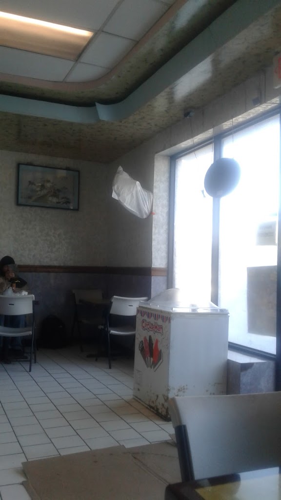 V. I. P. Restaurant 08701