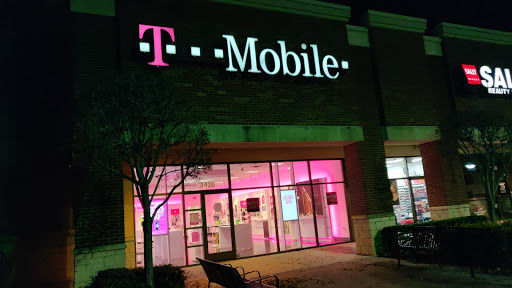 Cell Phone Store «T-Mobile», reviews and photos, 1420 24th Ave NW, Norman, OK 73069, USA