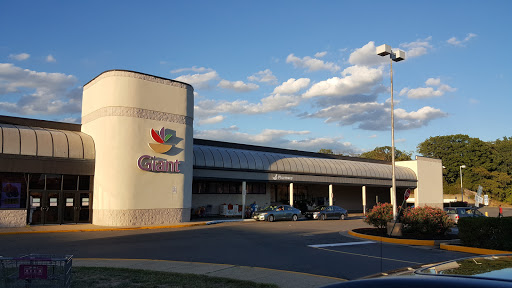 Grocery Store «Giant Food», reviews and photos, 3480 S Jefferson St, Falls Church, VA 22041, USA