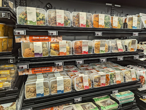 Shopping Mall «Fashion Center Paramus», reviews and photos, 747 NJ-17, Paramus, NJ 07652, USA