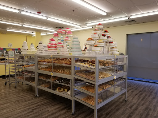 Shopping Mall «Hillcrest Shopping Center», reviews and photos, 1701 N Larkin Ave, Crest Hill, IL 60403, USA