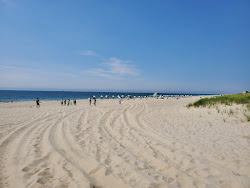 Valokuva Ocean Road Beachista. sisältäen pitkä suora