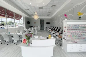 Dazzle Nails and Spa image