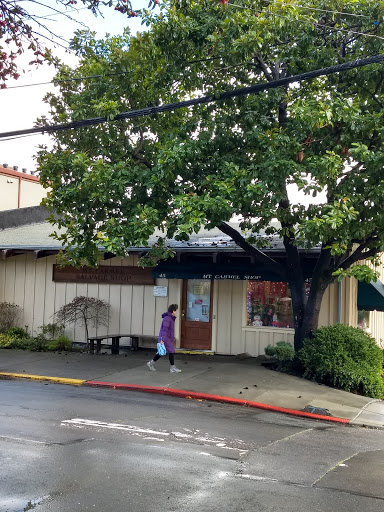 Thrift Store «Mt Carmel Shop», reviews and photos, 45 Lovell Ave, Mill Valley, CA 94941, USA