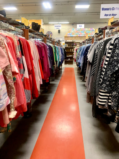 Thrift Store «Second Impressions Upscale Thrift Store», reviews and photos, 3750 S Westnedge Ave, Kalamazoo, MI 49008, USA