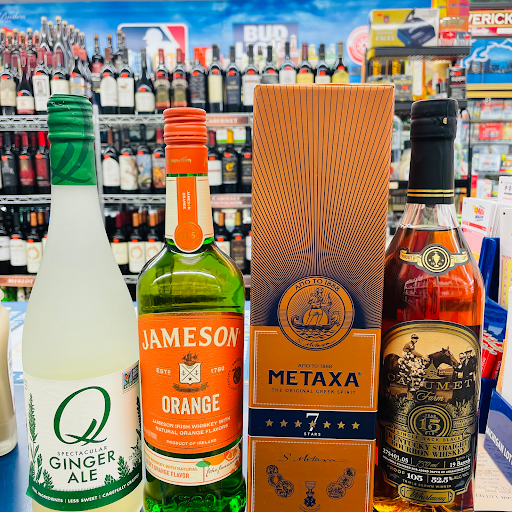 Liquor Store «Main Street Liquor», reviews and photos, 243 E 14 Mile Rd, Clawson, MI 48017, USA