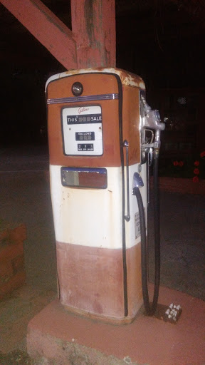 Auto Repair Shop «Redwood Tree Service Station», reviews and photos, 859 N State St, Ukiah, CA 95482, USA