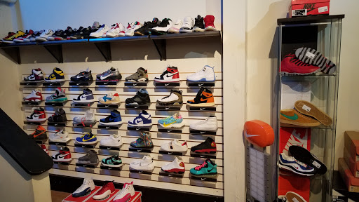 Clothing Store «Round Two», reviews and photos, 202 W Broad St, Richmond, VA 23220, USA