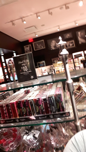 Shopping Mall «The Streets of Tanasbourne», reviews and photos, 19350 NW Emma Way, Hillsboro, OR 97124, USA