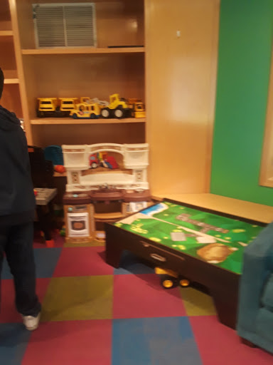 Charity «Ronalds McDonalds House Fort Worth», reviews and photos