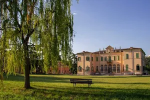 Parco di Villa Buri image