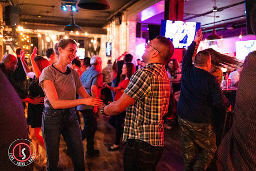 Dance School «Latin Street Music & Dancing Studio», reviews and photos, 600 W Roosevelt Rd #2w, Chicago, IL 60607, USA