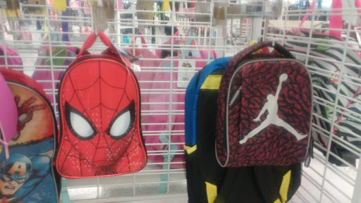 Clothing Store «Ross Dress for Less», reviews and photos, 194 Donahue St, Sausalito, CA 94965, USA