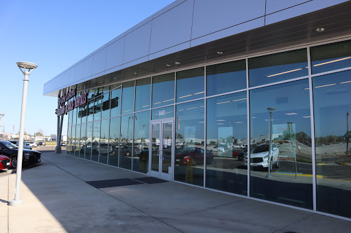Elk Grove Custom Collision Detail Spa image
