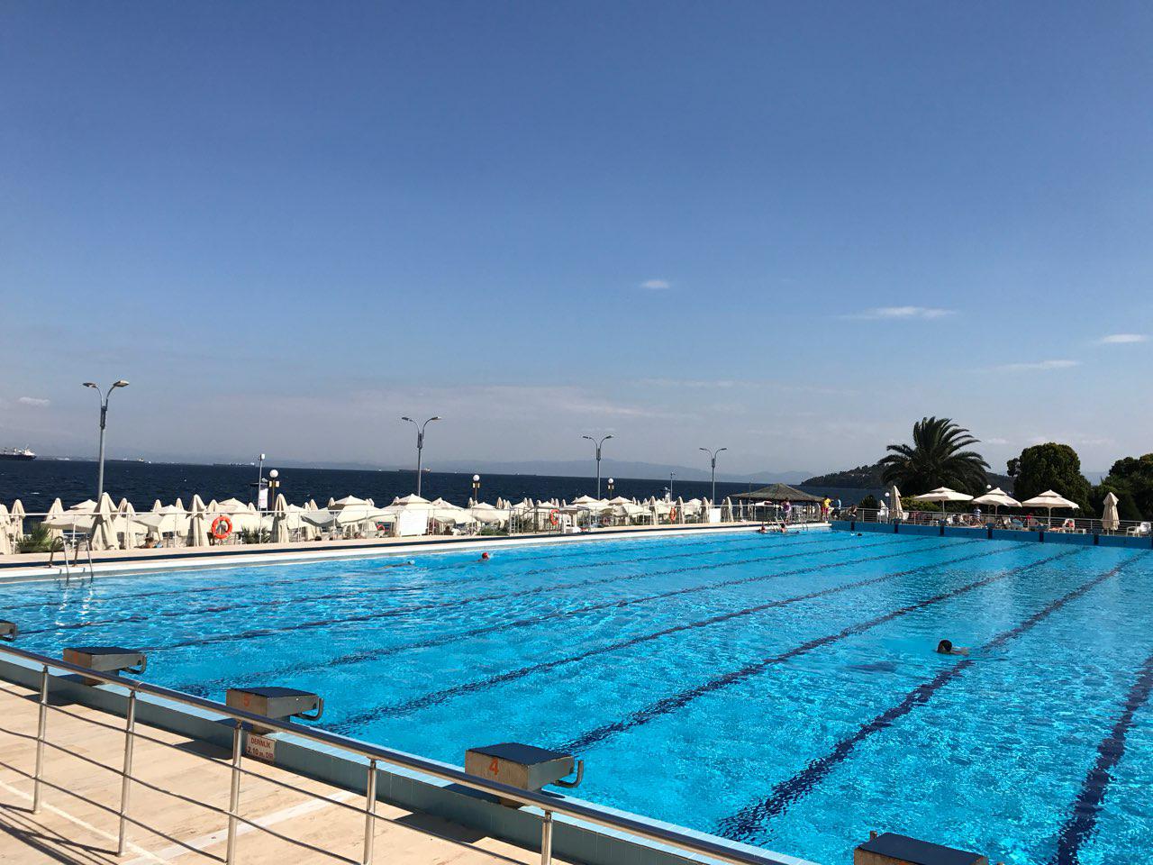 Buyukada Water Sports Club Swimming Pool'in fotoğrafı ve yerleşim