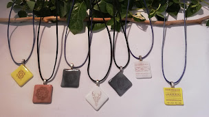 Photo n°1 de ATELIER DU VERRE LES DIABLOTINS à Ainay-le-Vieil ()