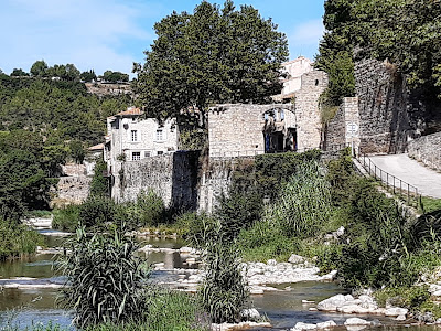 Pont-Vieux de l'Abbaye à Lagrasse