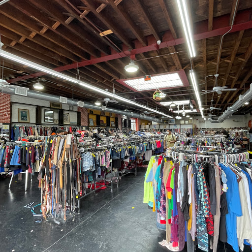 Thrift Store «Le Point Value Thrift», reviews and photos, 367 Linden St, Brooklyn, NY 11237, USA