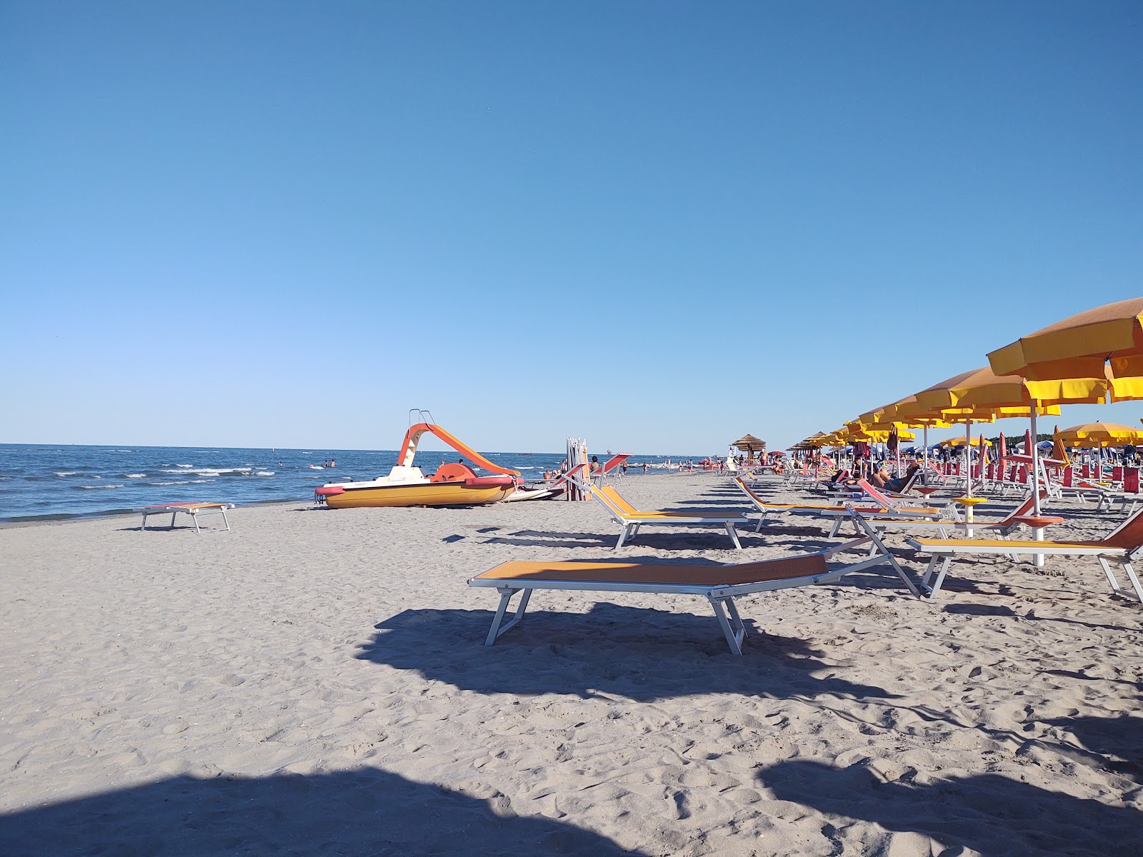 Foto von Marina di Ravenna Strand - empfohlen für Familienreisende mit Kindern