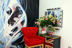The Grove Salons (Ladies & Gent's Salon - DIFC, Dubai) image