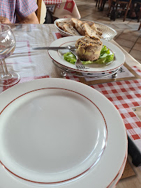 Plats et boissons du Restaurant français Des Poules au Pot à Goujounac - n°15