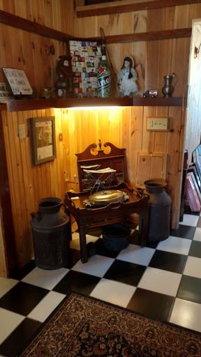 Flea Market «The Douglas Flea Market», reviews and photos, 436 NE Main St, Douglas, MA 01516, USA