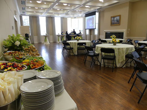 Community Center «Gorton Community Center», reviews and photos, 400 E Illinois Rd, Lake Forest, IL 60045, USA