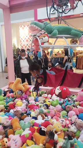 Shopping Mall «MainPlace Mall», reviews and photos, 2800 N Main St, Santa Ana, CA 92705, USA