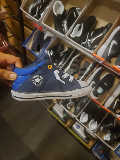 Shoe Store «DSW Designer Shoe Warehouse», reviews and photos, 110 Slater St, Manchester, CT 06040, USA