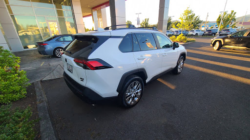 Car Dealer «Grants Pass Toyota», reviews and photos, 375 Redwood Hwy, Grants Pass, OR 97527, USA