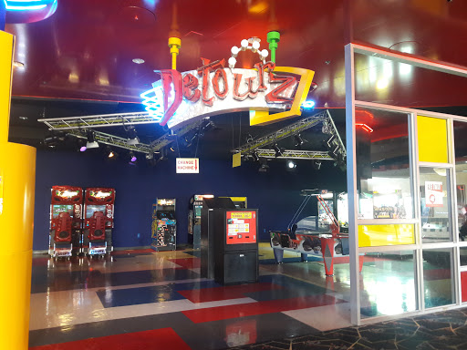 Movie Theater «Regal Promenade Palace Stadium 12», reviews and photos, 4107 S Yale Ave, Tulsa, OK 74135, USA