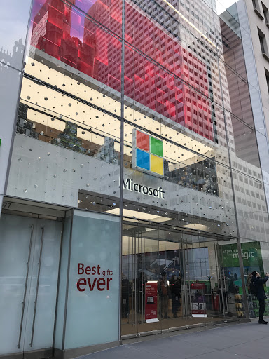 Computer Store «Microsoft Store - Fifth Avenue», reviews and photos, 677 5th Ave, New York, NY 10022, USA