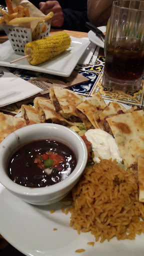 Shopping Mall «Southpoint Shopping Center», reviews and photos, E Palatine Rd & Rand, Arlington Heights, IL 60004, USA