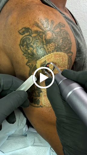 Tattoo Shop «Fallen Sparrow Tattoo Co», reviews and photos, 5049 W Irlo Bronson Memorial Hwy, Kissimmee, FL 34746, USA