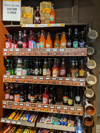 American Restaurant «Cracker Barrel Old Country Store», reviews and photos, 5706 Northridge Dr, Gurnee, IL 60031, USA