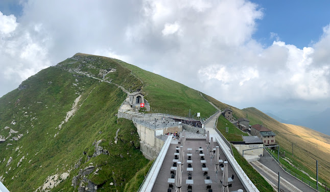 Stazione terminale Ferrovia Monte Generoso e Ristorante Monte Generoso Vetta - Museum