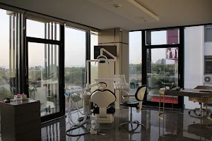 Unique Smile Turkey Dental Clinic - Implant Center image