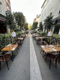 Atmosphère du Restaurant français Neuilly's à Neuilly-sur-Seine - n°19