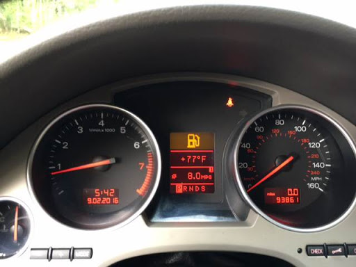 Used Car Dealer «Showcase Auto & Truck at Swansea», reviews and photos, 2113 Grand Army of the Republic Hwy, Swansea, MA 02777, USA