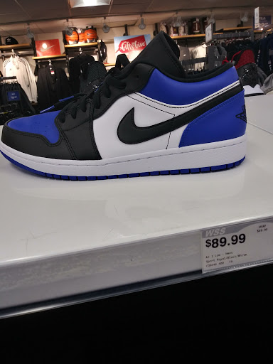 Shoe Store «WSS», reviews and photos, 2388 Long Beach Blvd, Long Beach, CA 90806, USA