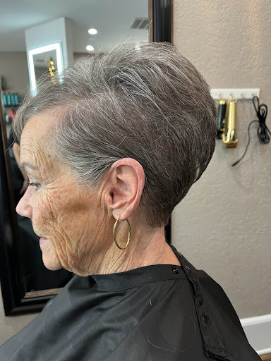 Beauty Salon «Lake Tapps Salon», reviews and photos, 17008 Forest Canyon Rd E, Lake Tapps, WA 98391, USA