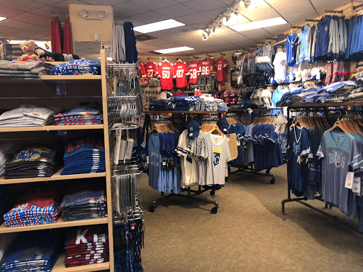 Sportswear Store «Rally House Plaza», reviews and photos, 452 Ward Pkwy, Kansas City, MO 64112, USA