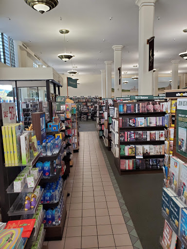 Book Store «Barnes & Noble», reviews and photos, 700 4th St, Santa Rosa, CA 95404, USA